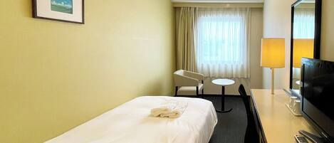 1 bedroom, desk, free WiFi, bed sheets