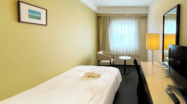 1 bedroom, desk, free WiFi, bed sheets