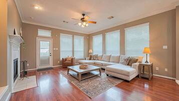 TV, fireplace, offices