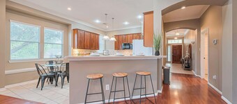 Peaceful Exec Home w Office Near Everything