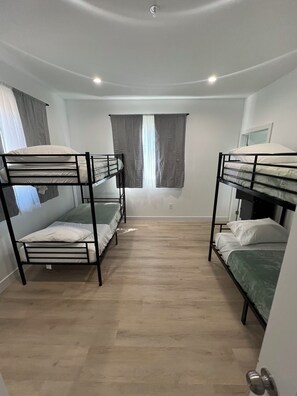 7 habitaciones, wifi y ropa de cama 