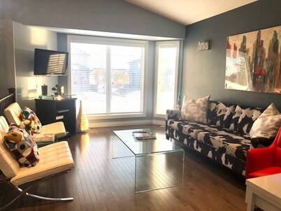 Hampton 3BR/2BA Suite Near Airport