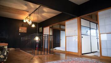 3 habitaciones, escritorio, wifi gratis y ropa de cama