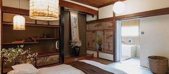 Nonsmoking 2nd floor Japonism Suite  Dinner and breakfast included / Shiojiri Nagano