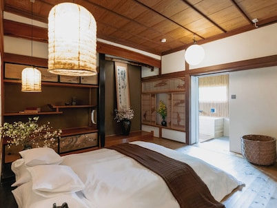 Nonsmoking 2nd floor Japonism Suite Dinner and breakfast included / Shiojiri Nagano