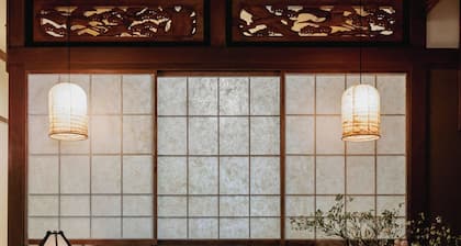 Nonsmoking 2nd floor Japonism Suite Dinner and breakfast included / Shiojiri Nagano