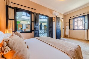 3 bedrooms, iron/ironing board, free WiFi