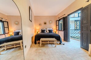 3 bedrooms, iron/ironing board, free WiFi