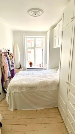 1 chambre, fer et planche à repasser, lit parapluie, Wi-Fi gratuit