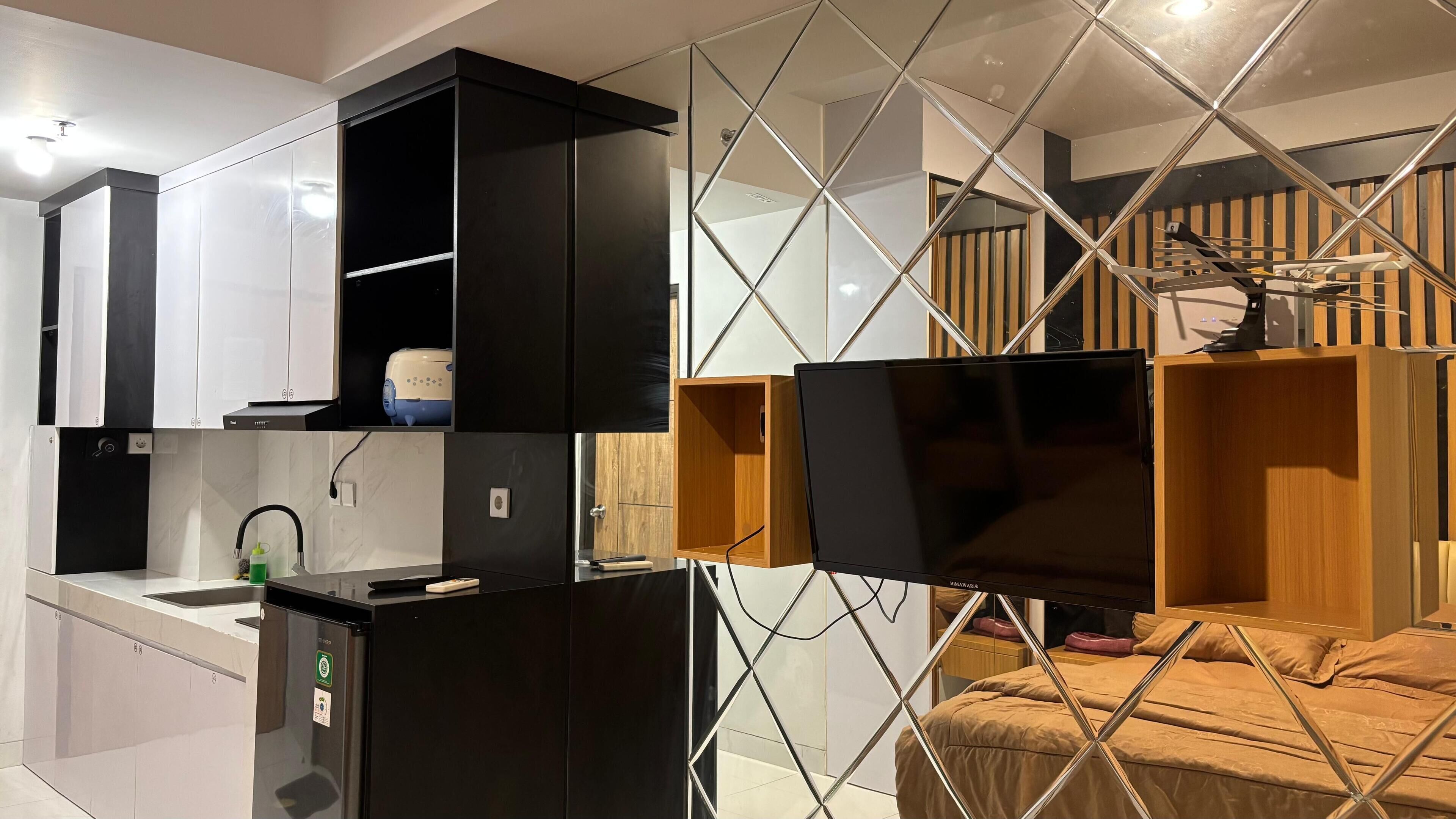 Superior Double Room, Marina View | Desk, free WiFi