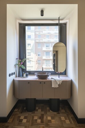Interior - Homy® - The Signature Suite 2 (Milan)