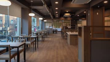 Colazione a buffet, servita tutte le mattine (5000 KRW a persona)