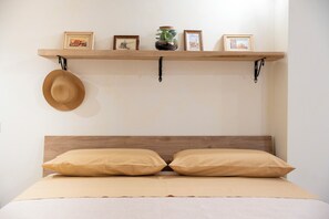1 bedroom, WiFi, bed sheets - Rustic Apartment in Barletta, 10 Minutes from the Sea (Barletta)