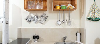 Rustic Apartment in Barletta, 10 Minutes from the Sea