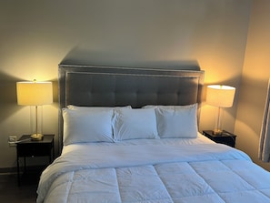 2 chambres, fer et planche à repasser, Wi-Fi, draps fournis