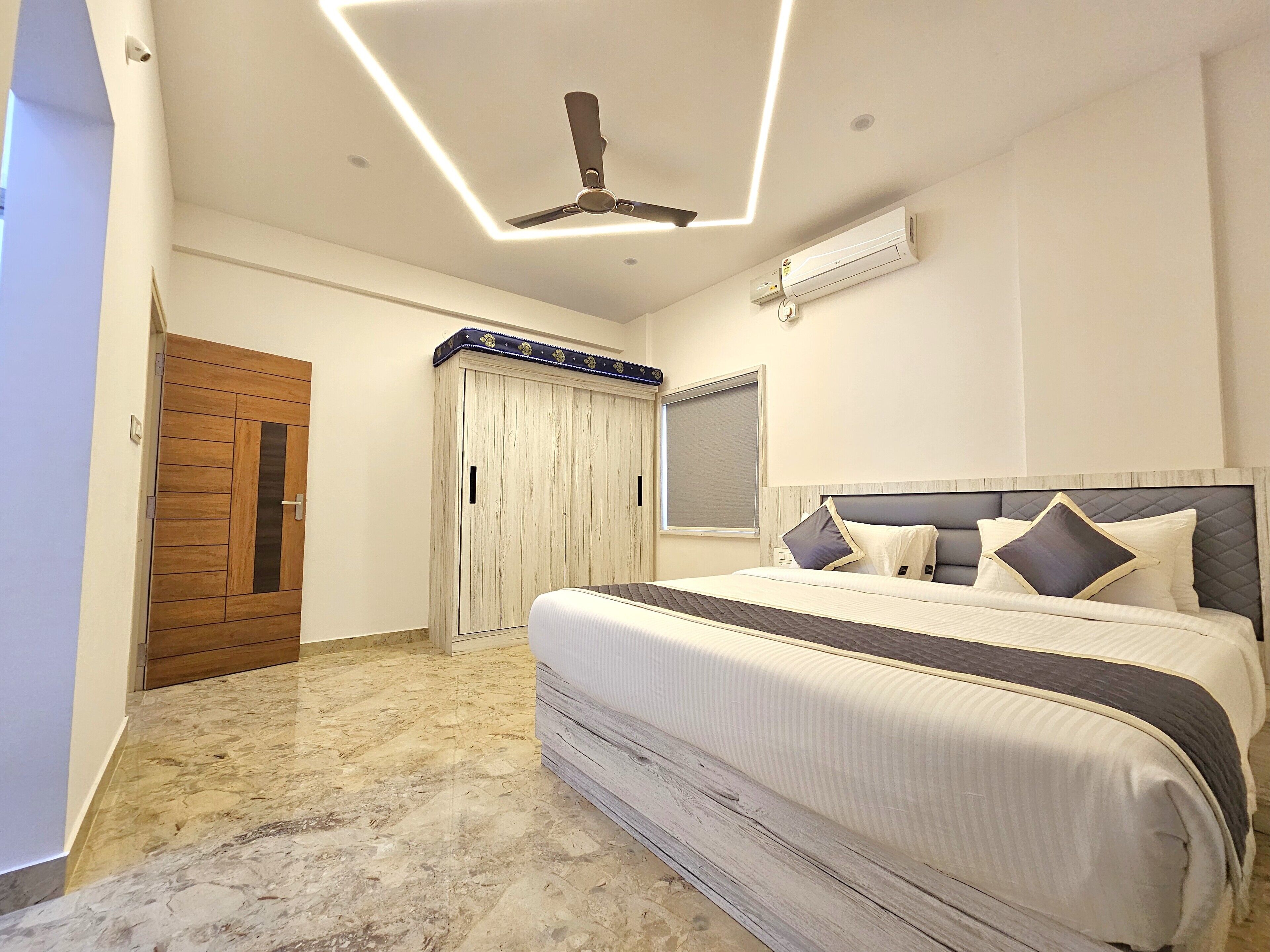 2 chambres, fer et planche à repasser, Wi-Fi, draps fournis