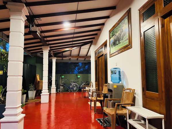 Front of property - Sigiri Serenity Hostel (Sigiriya)