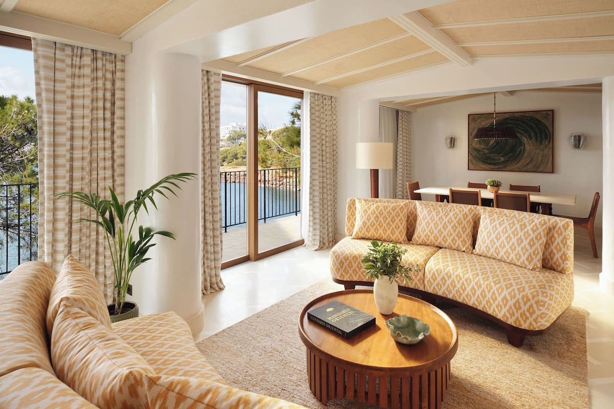 Room (Casita Agave) | Minibar, in-room safe, individually decorated, individually furnished