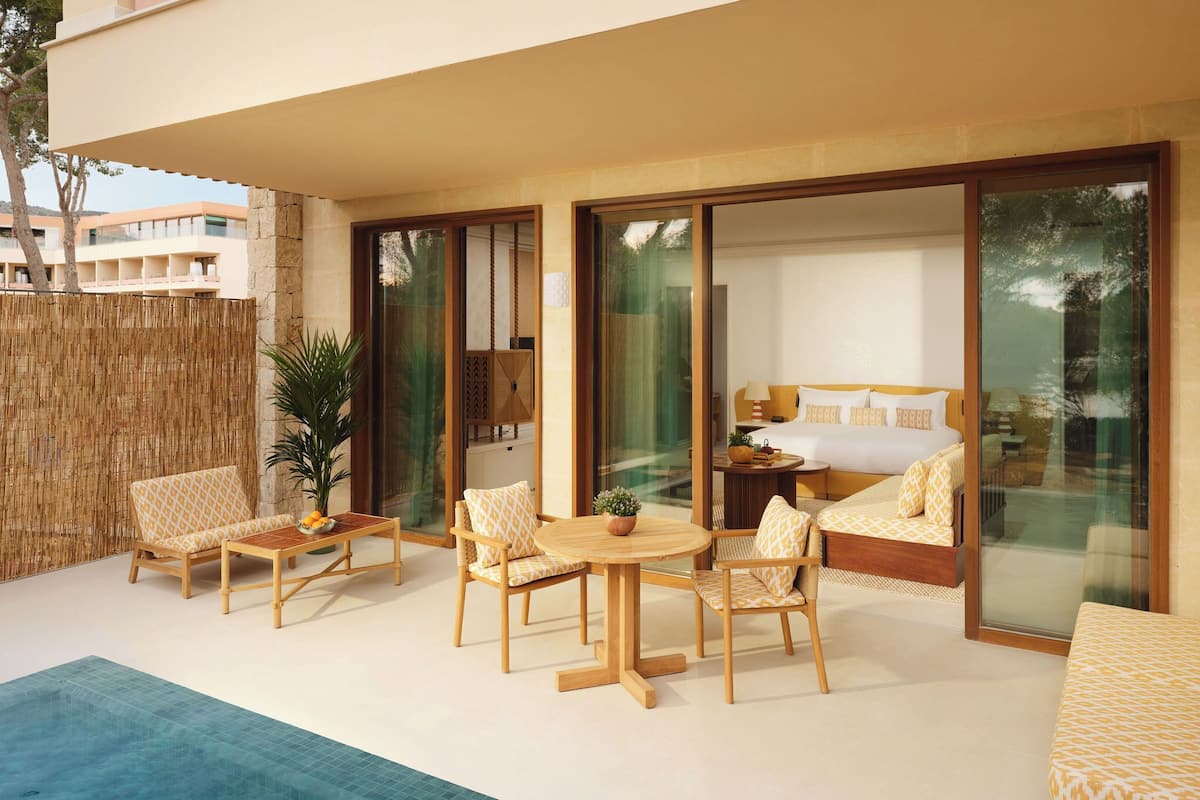 Junior Suite, Sea View (with Plunge Pool) | Minibar, in-room safe, individually decorated, individually furnished