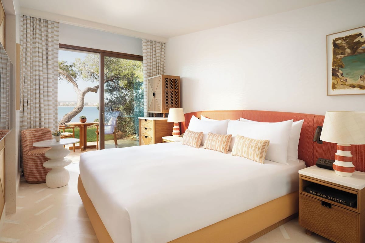 Room (Casita) | Minibar, in-room safe, individually decorated, individually furnished