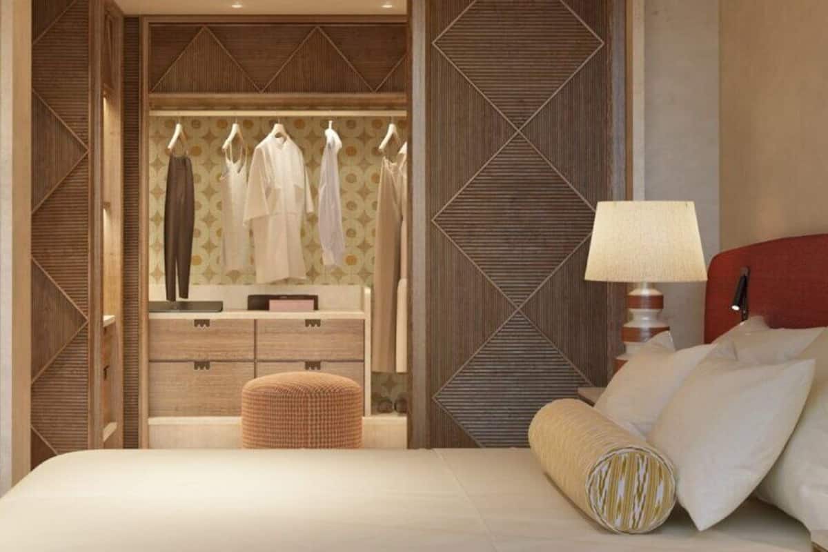 Room (Caseta) | Minibar, in-room safe, individually decorated, individually furnished