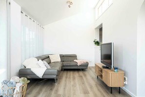 TV, offices
