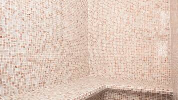 Massagens com pedras quentes, massagens tailandesas