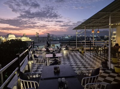 ホテル レイク スター ビストロ