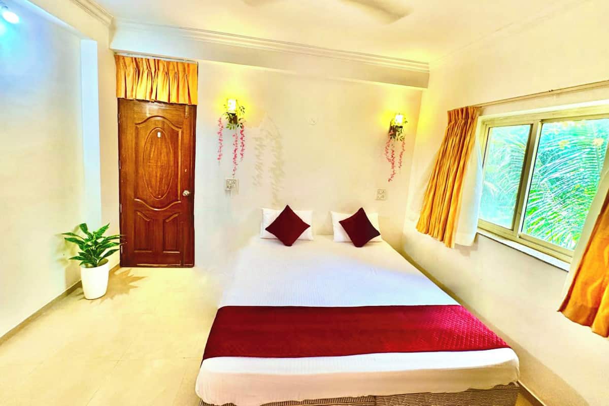 واي فاي مجانًا وملاءات أسرّة