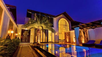 Luxury Villa, 1 Bedroom, Private Pool | Premium bedding, down comforters, pillowtop beds, free minibar