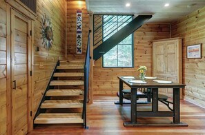 Dining - Cottage at Deer Ridge Farm (Charlottesville)