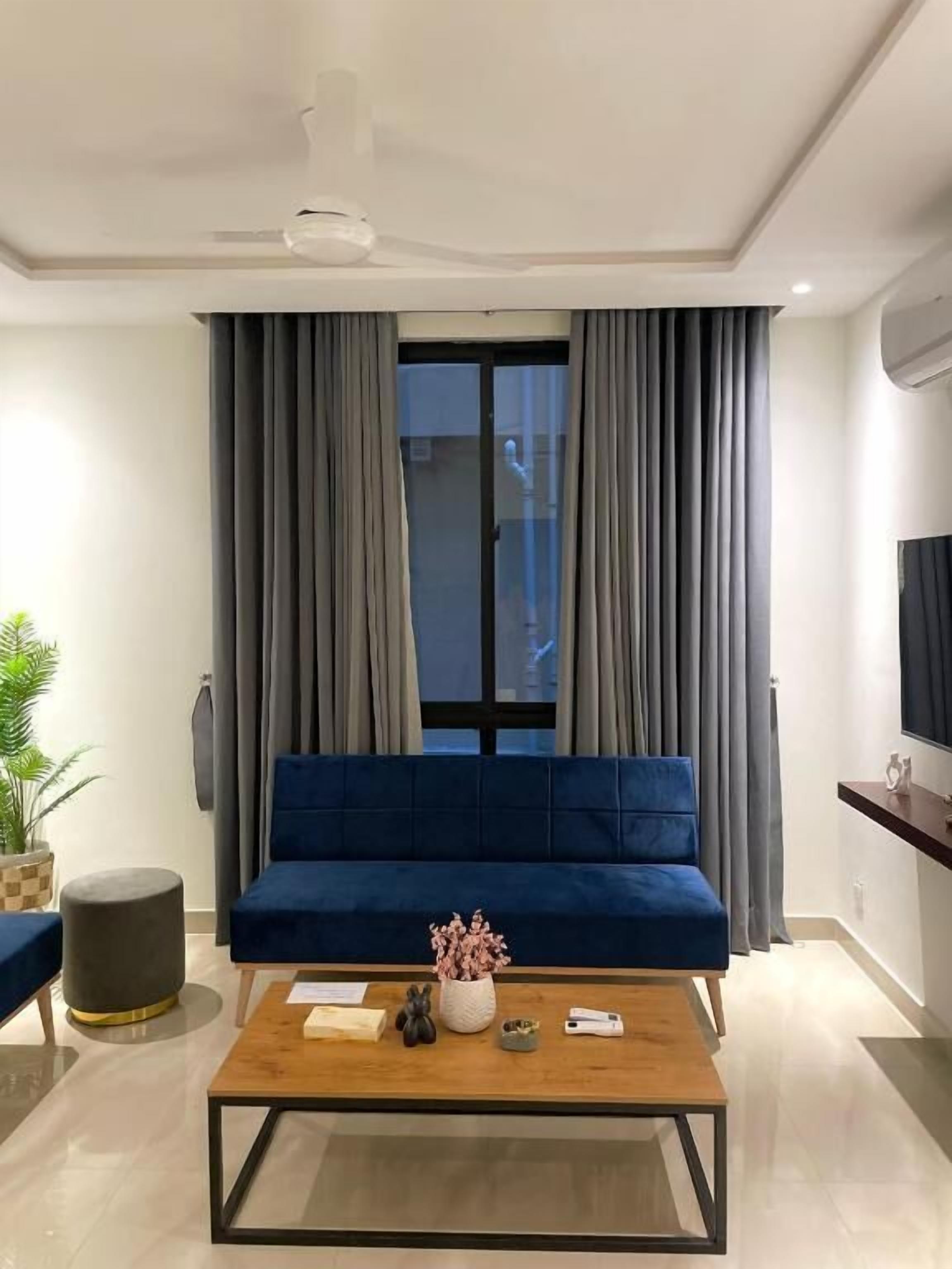 Superior Apartment | Desk, laptop workspace, free WiFi