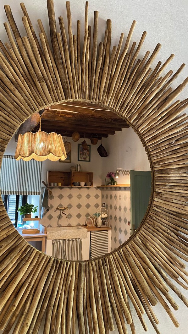 Interior - HOUSE ON THE RIVER surrounded by greenery just minutes from the beaches of Versilia. (Toscana)