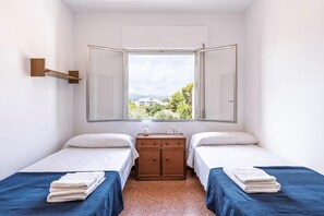 3 bedrooms, iron/ironing board, WiFi, bed sheets - La Llave - Javea, Costa Blanca (Javea)