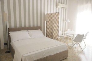 3 多间卧室、熨斗/熨衣板、WiFi、床单