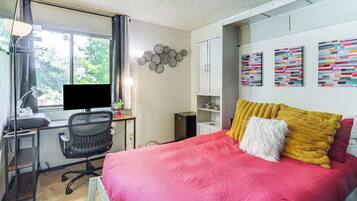 2 多间卧室、办公桌、熨斗/熨衣板、上网接入