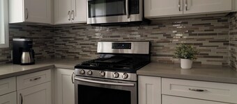 Spacious 4BR Home near ONT Airport