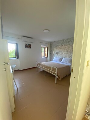 1 bedroom, WiFi, bed sheets - The small dwelling (Sieti)