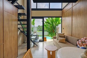 Villa | Salle de séjour | TV connectée de 24 pouces avec chaînes par câble