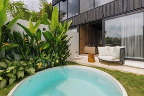 Utomhuspool