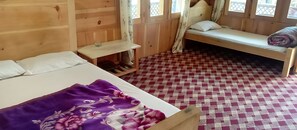 Standard Room | Desk, free WiFi - Green Land Guest House (Taobat)