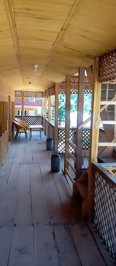 Green Land Guest House