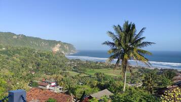 Classic Villa, Ocean View | Beach/ocean view