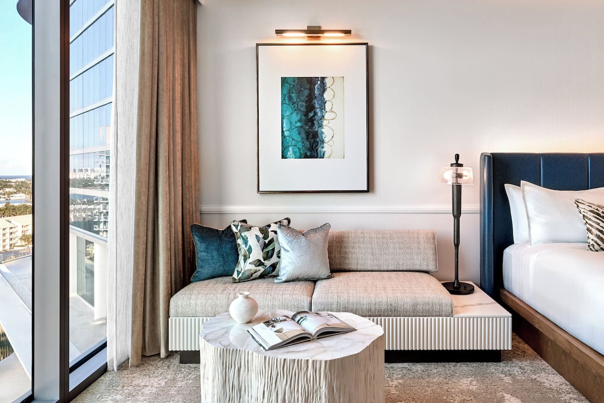 Camera Deluxe, 1 letto king | Area soggiorno