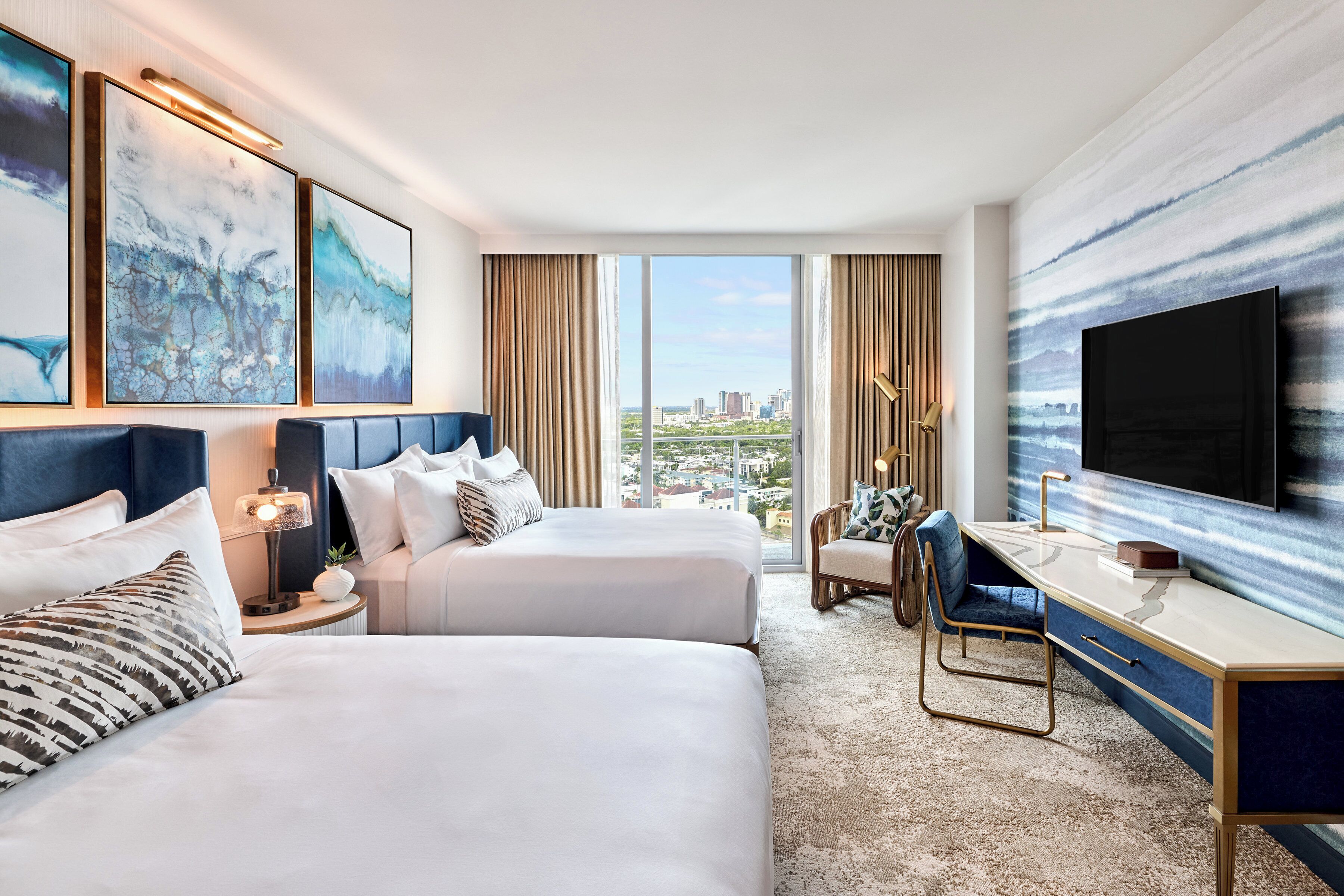 Premier-Zimmer, 2 Queen-Betten, Balkon | Hochwertige Bettwaren, Pillowtop-Betten, Zimmersafe, Schreibtisch