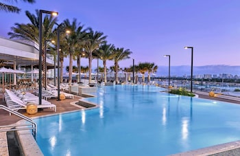 Outdoor pool, open 7:00 AM to 10:00 PM, cabanas (surcharge) at Omni Fort Lauderdale Hotel