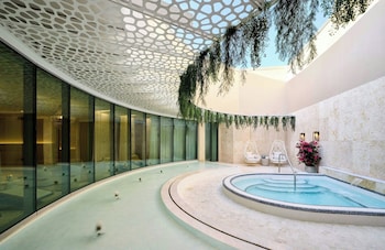 Turkish bath, body treatments, body wraps, body scrubs, facials at Omni Fort Lauderdale Hotel