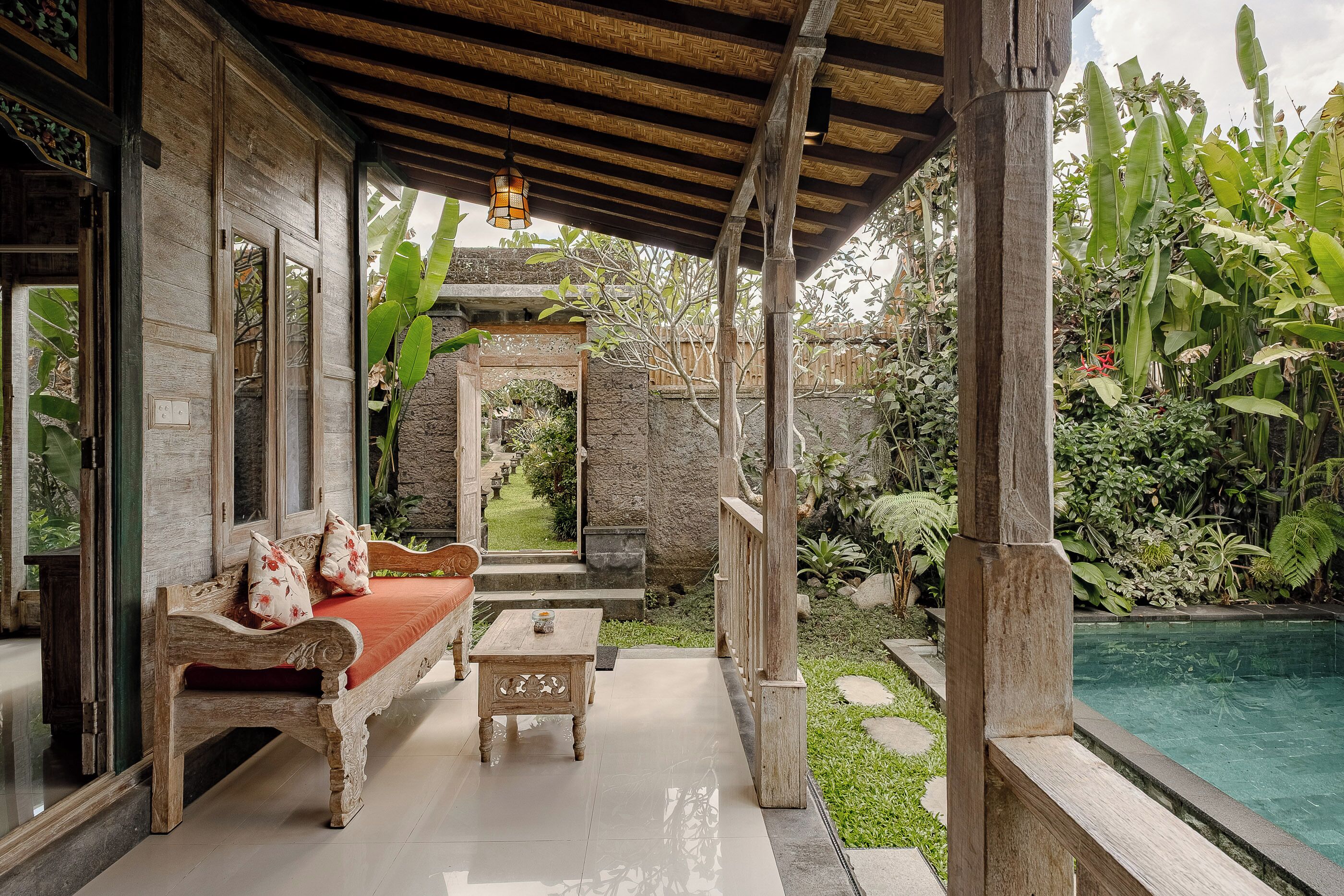 ลานระเบียง/นอกชาน