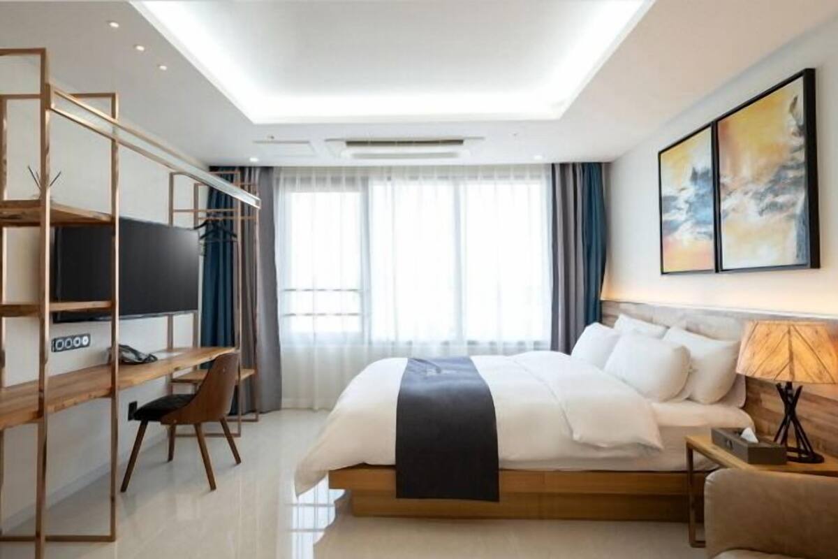 Double Room, 1 Double Bed | Desk, free WiFi