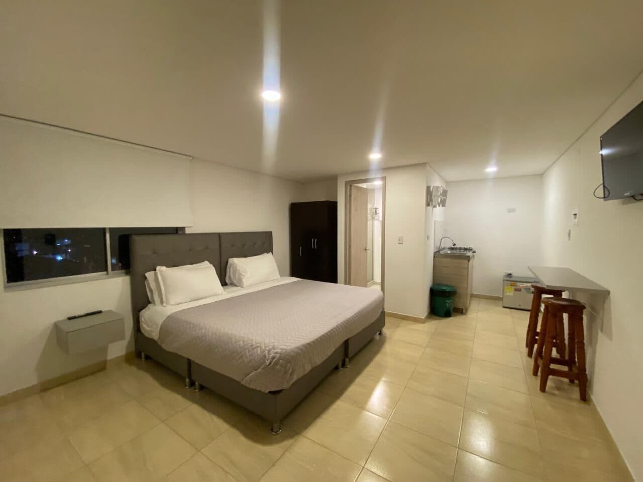 Lägenhet Comfort | Arbetsyta för laptop och gratis wi-fi